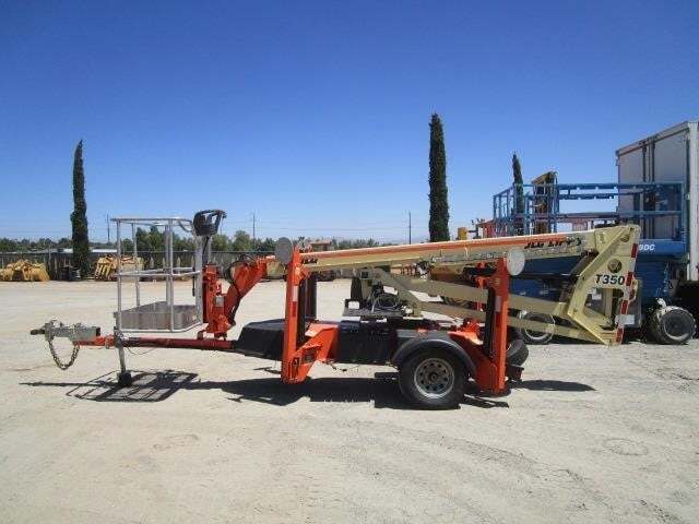 2018 JLG T350