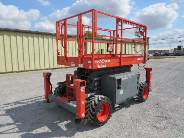 2018 Skyjack SJ-6832RT Picture 6 2018 Skyjack SJ-6832RT-6