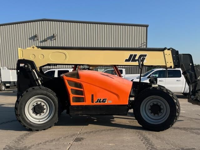 2021 JLG 742-5