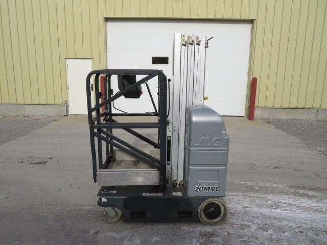 2017 JLG 20MVL