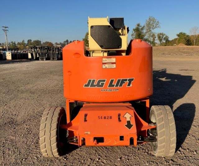 2018 JLG E450AJ-4