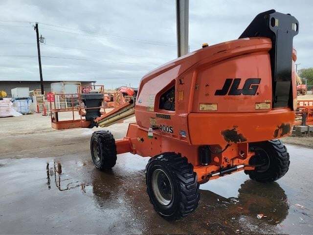2015 JLG 400S-5