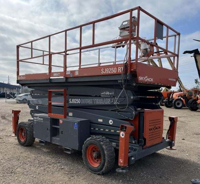 2013 Skyjack SJ9250 RT Picture 5 2013 Skyjack SJ9250 RT-5