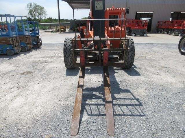 2016 SkyTrak 6042 Picture 5 2016 SkyTrak 6042-5