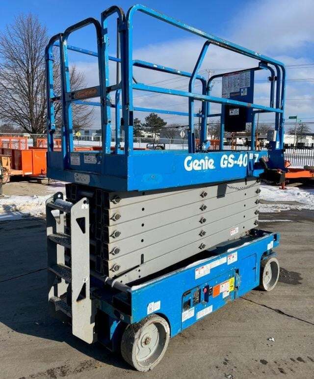Similar listings photo for: 2015 Genie GS-4047 2015 Genie GS-4047