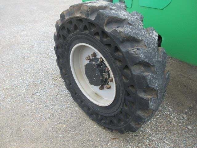 2016 SkyTrak 6042 Picture 8 2016 SkyTrak 6042-8