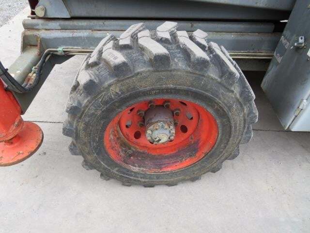 2013 Skyjack SJ9250 RT Picture 12 2013 Skyjack SJ9250 RT-12