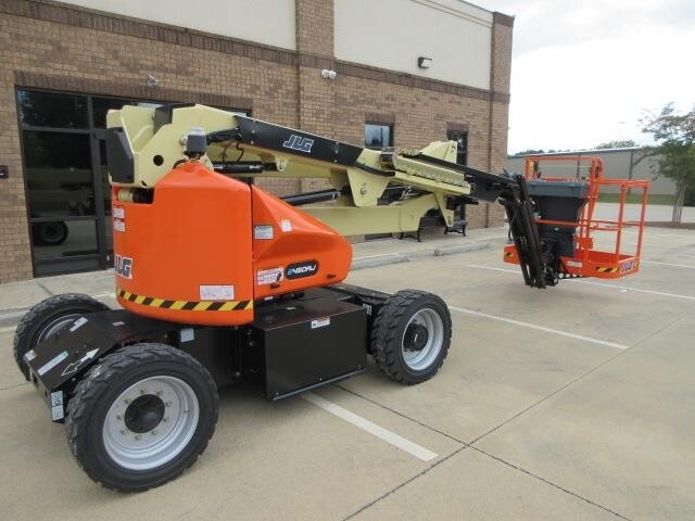 2025 JLG E450AJ-6