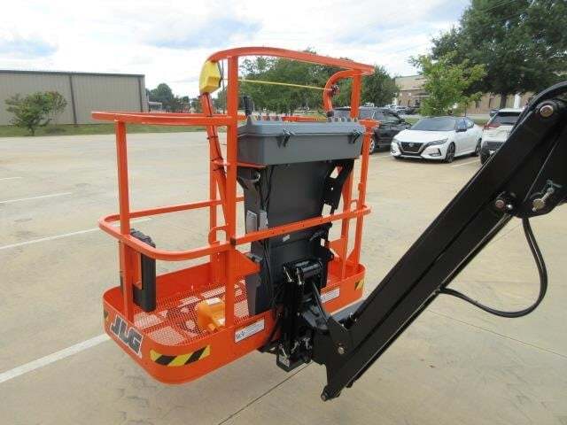 2025 JLG E450AJ-10