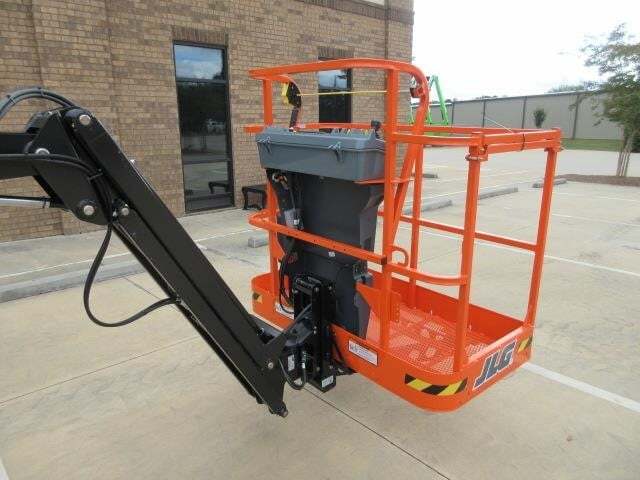 2025 JLG E450AJ-11