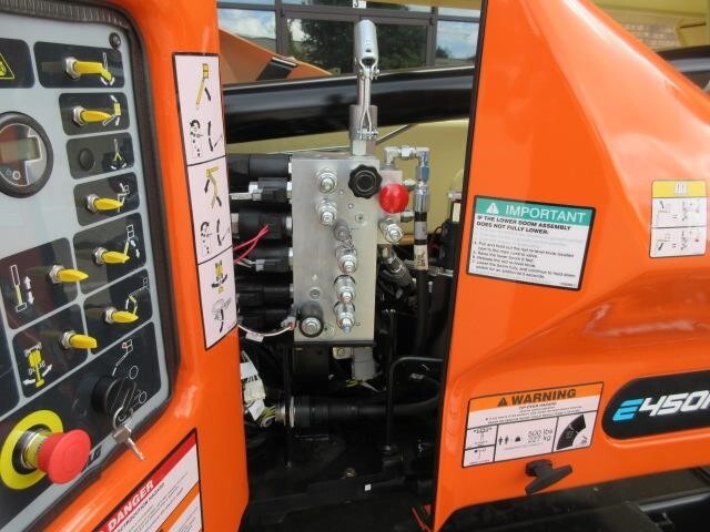 2025 JLG E450AJ-17