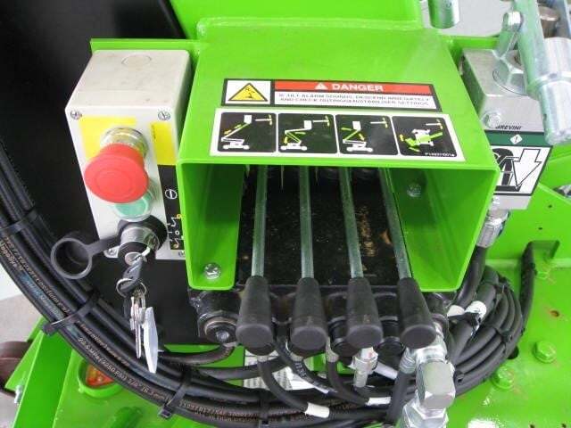 2025 Niftylift TD34T-14