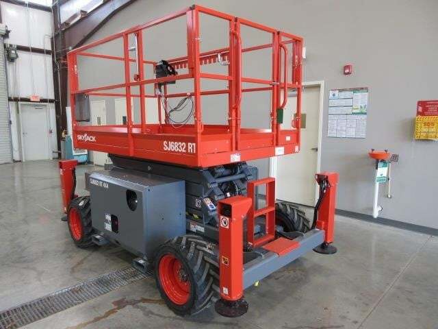 2025 Skyjack SJ-6832RT-3
