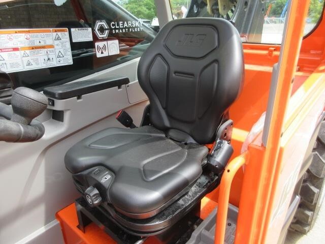 2025 JLG 742-21