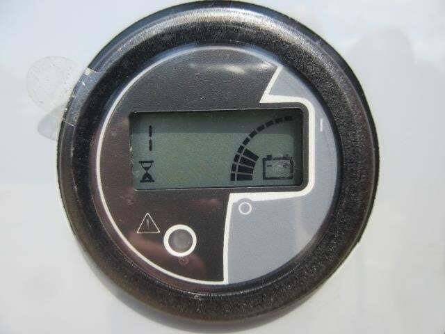 2025 JLG E400AJPN-32