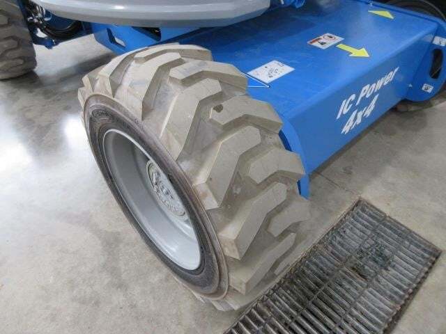 2025 Genie Z-34/22 IC-12