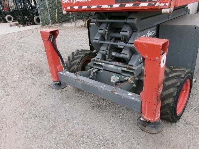 2018 Skyjack SJ-6832RT Picture 19 2018 Skyjack SJ-6832RT-19