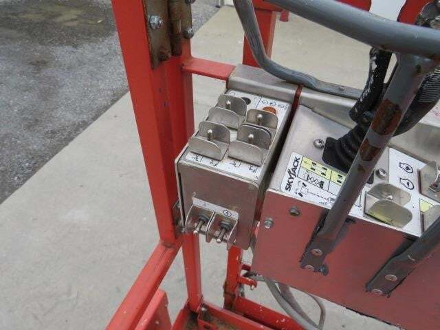 2018 Skyjack SJ-6832RT Picture 14 2018 Skyjack SJ-6832RT-14