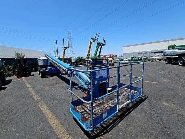 2016 Genie S-85 Picture 5 2016 Genie S-85-5