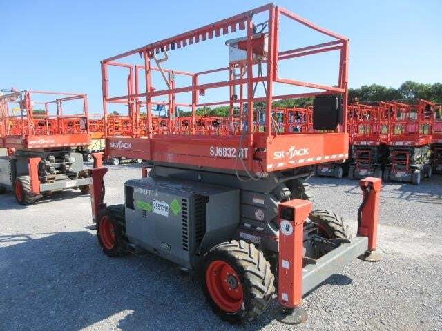 2019 Skyjack SJ-6832RT-4