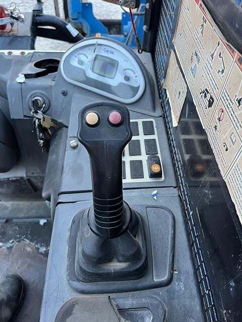 2017 Genie GTH-5519 Picture 16 2017 Genie GTH-5519-16