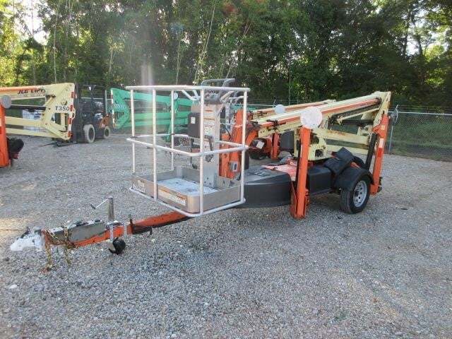 2018 JLG T350