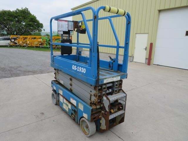 2017 Genie GS-1930 Picture 2 2017 Genie GS-1930-2