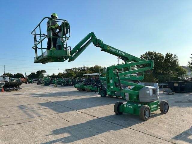 2016 Genie Z-45/25J DC-2