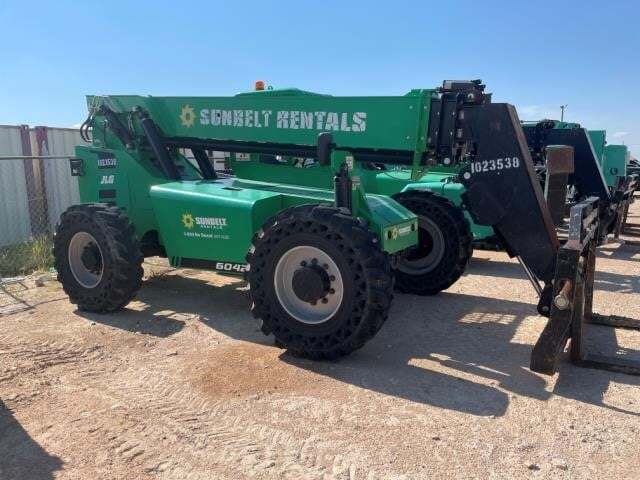 2017 SkyTrak 6042 Picture 3 2017 SkyTrak 6042-3