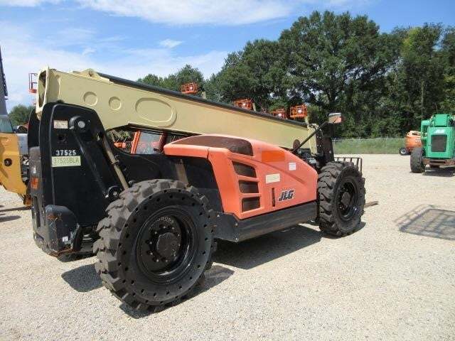 2016 JLG 642-5