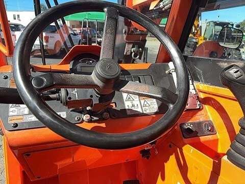 2017 SkyTrak 6036 Picture 17 2017 SkyTrak 6036-17