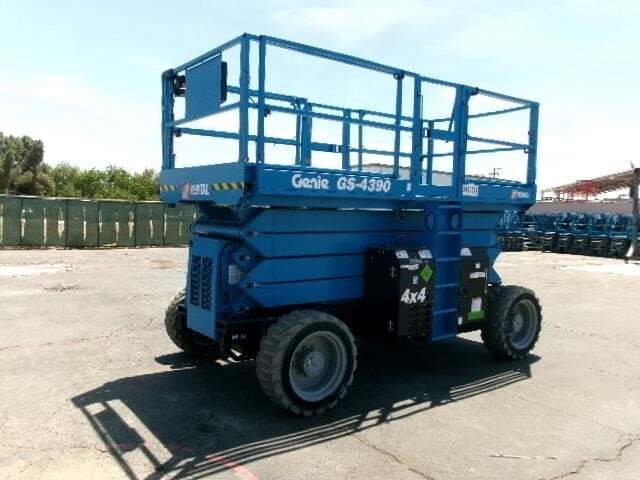 2022 Genie GS-4390 RT Picture 2 2022 Genie GS-4390 RT-2