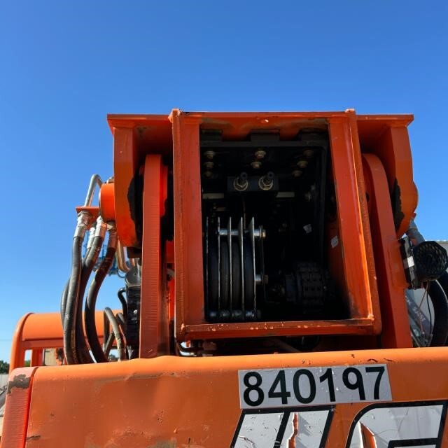 2016 SkyTrak 8042-11