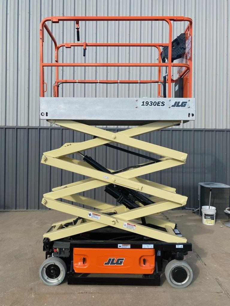 2013 JLG 1930ES-13