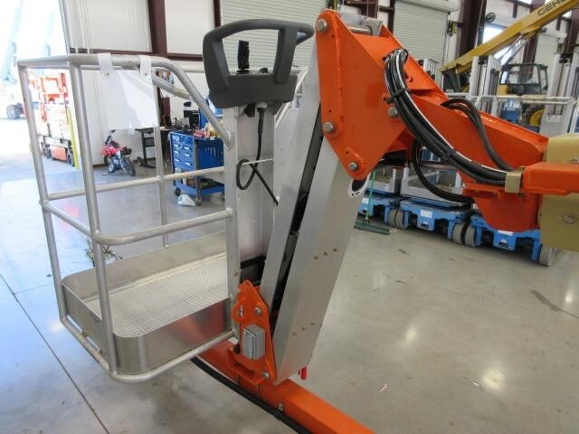 2024 JLG T500J-11