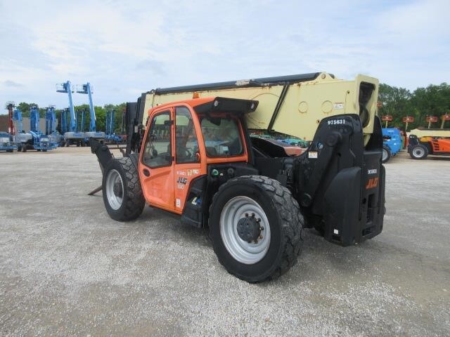 2017 JLG 1055-4