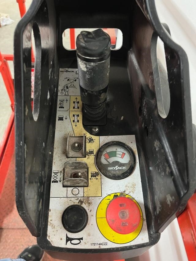 2021 Skyjack SJ3219-13