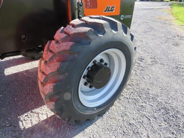 2025 SkyTrak 8042-11