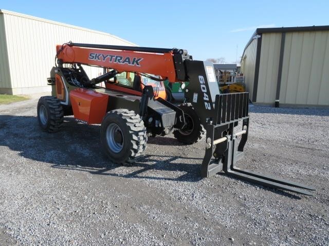 2025 SkyTrak 6042-7