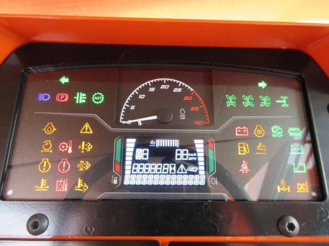 2025 SkyTrak 6042-33