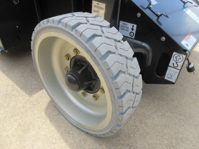 2025 JLG E400AJPN-15