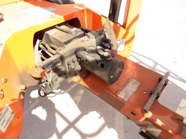 2018 JLG T350-16