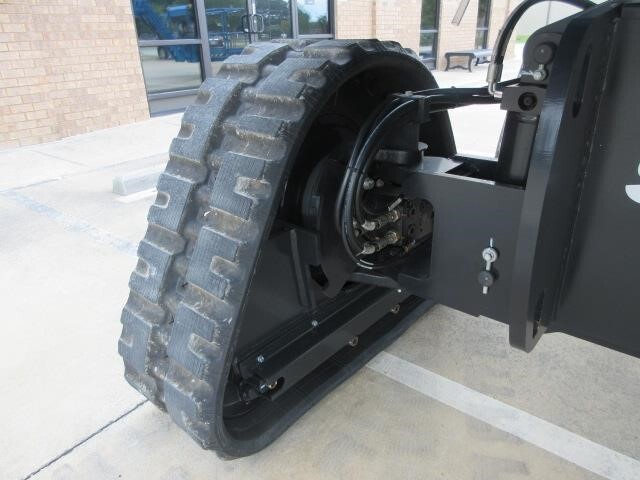 2025 Genie S-65 Trax-18