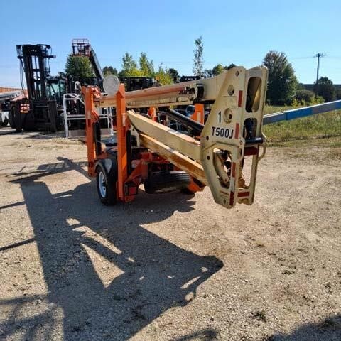 2018 JLG T500J-4