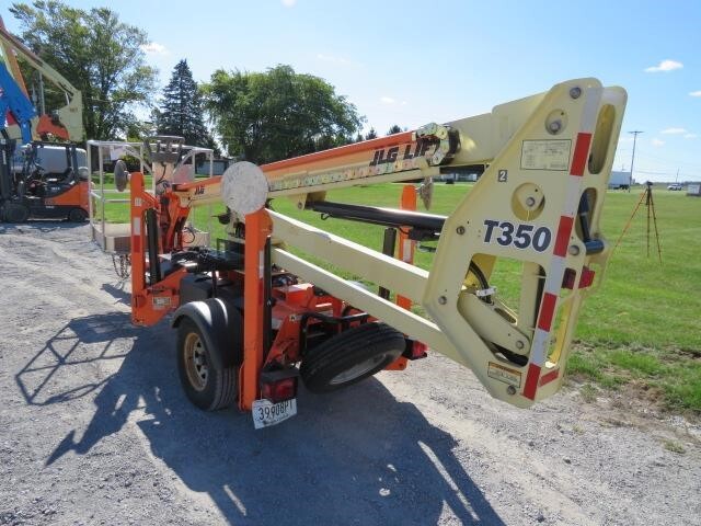 2018 JLG T350-8