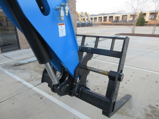 2024 Genie GTH-1056-9