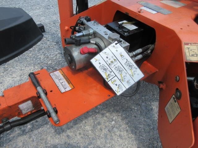 2018 JLG T350-16