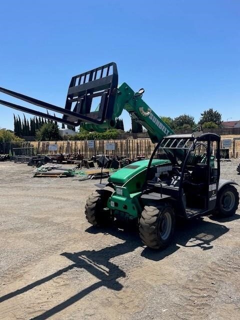 2017 Genie GTH-5519-4