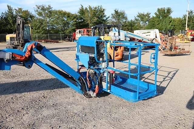 2018 Genie S-85XC-24