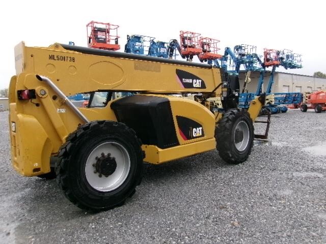 2019 CAT TL1055D-3